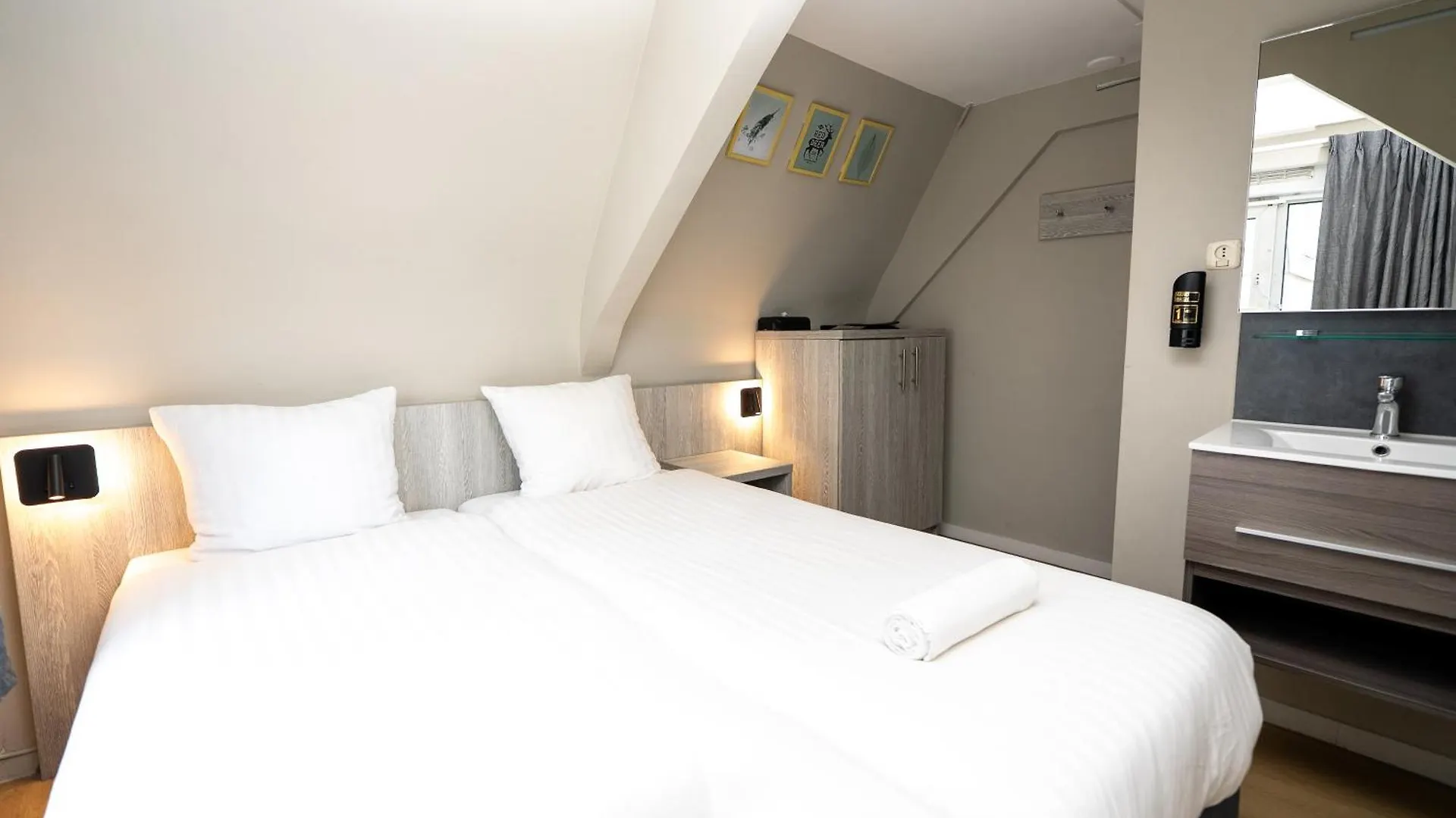 Crown Hotel Amsterdam