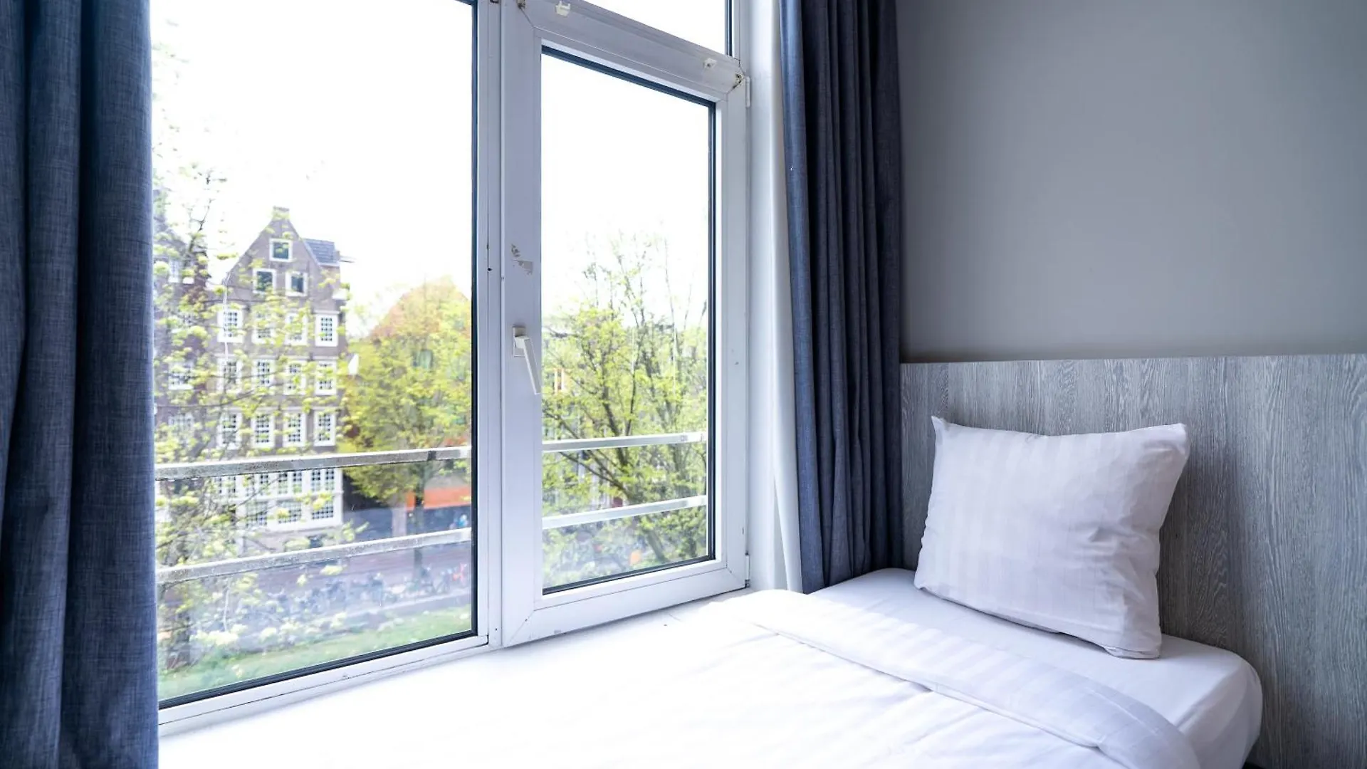 The Crown Hotel Ámsterdam