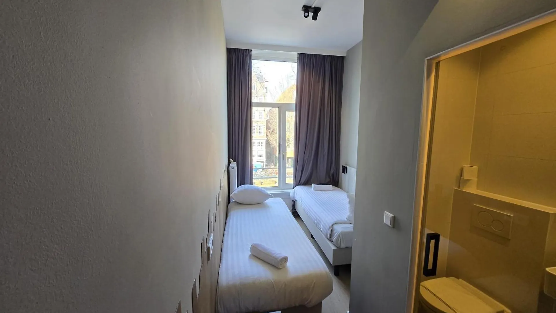 Crown Hotel Amsterdam