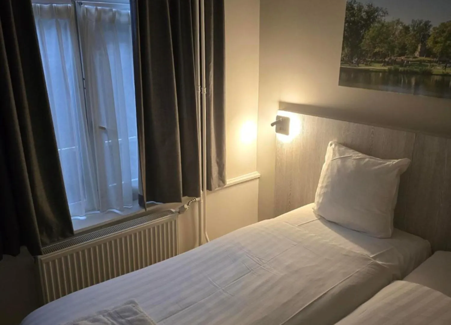 Crown Hotel Amsterdam